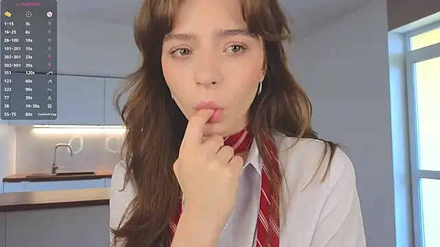 KellyAdderiy online show from 04-03-26, 03:24