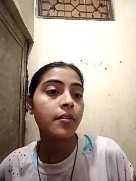 Snapshot of pikubaby chatting on 04-18-26, 07:18 pikubaby online show from 04-18-26, 07:18