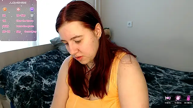 Snapshot of BettyandRich_ chatting on 03-10-25, 09:56 BettyandRich online show from 03-10-25, 09:56
