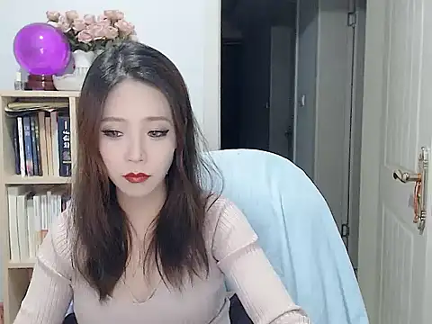 SuSushi728 online show from 12-03-25, 03:22