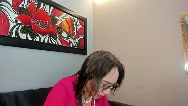 JennieRosse online show from 12-21-25, 01:35