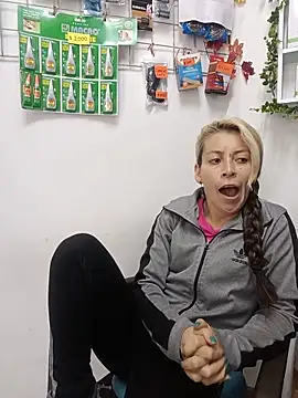 Tefannyy  online show from 06-12-26, 03:32