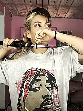 Tefannyy  online show from 09-24-25, 04:02