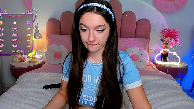 GiaCale online show from 11-14-25, 01:26