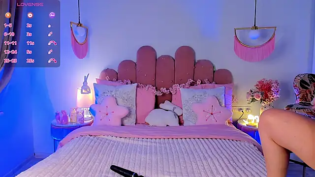 GiaCale online show from 04-15-26, 12:21