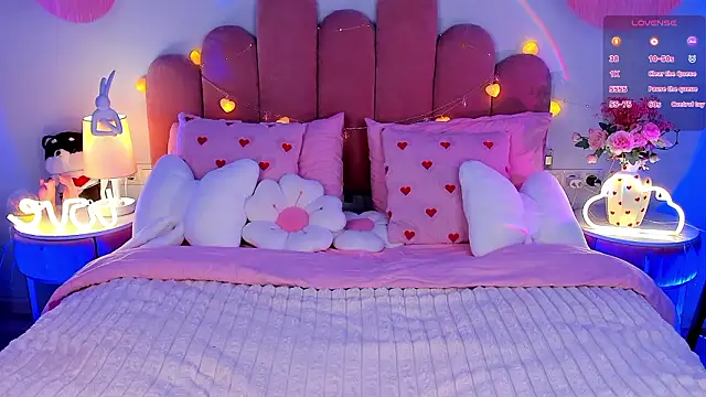 GiaCale online show from 03-18-26, 01:35