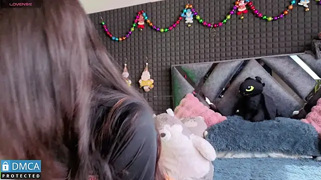 SolBeaumont1 online show from 12-04-25, 07:13