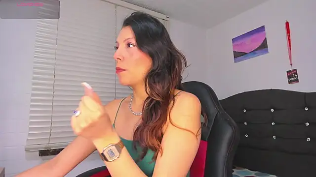 Selenakyle92  online show from 09-11-25, 08:20