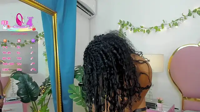 Snapshot of NahiaraReina chatting on 09-15-25, 01:00 NahiaraReina online show from 09-15-25, 01:00