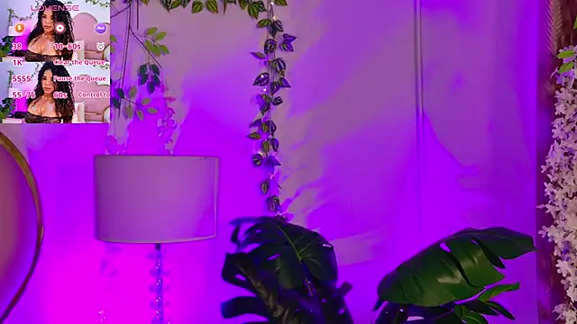 NahiaraReina online show from 04-08-26, 01:56