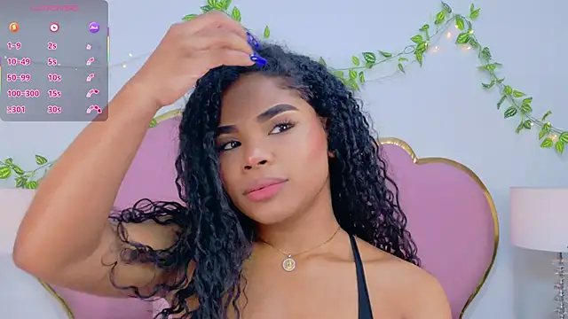 NahiaraReina online show from 11-27-25, 01:33