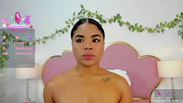 Snapshot of NahiaraReina chatting on 09-11-25, 01:22 NahiaraReina online show from 09-11-25, 01:22
