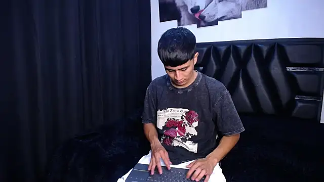 The  Rodriguez online show from 04-08-26, 05:47