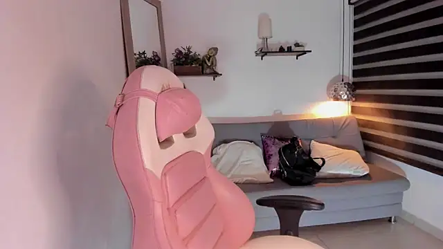 yenny garcia online show from 03-18-26, 05:58