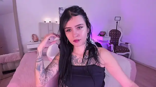 yenny garcia online show from 06-06-26, 06:46