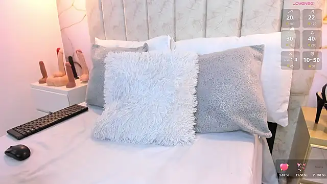 LauraSmith-01 online show from 12-01-25, 11:05