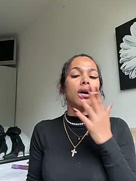 charris stefannia online show from 05-12-26, 06:43