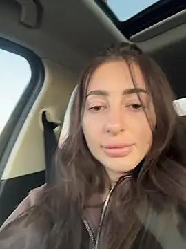 BabesGoesWild online show from 10-31-25, 04:53