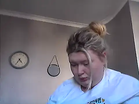 lilah-xo online show from 03-05-25, 03:40