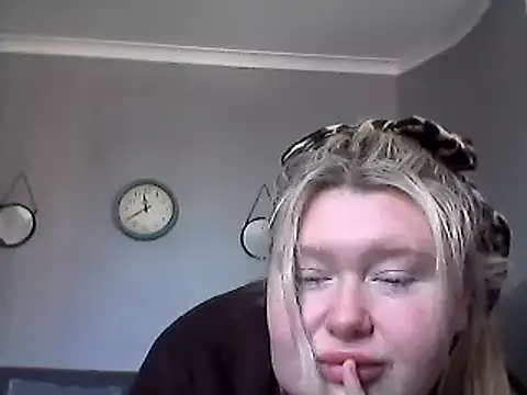 lilah-xo online show from 03-06-25, 10:41