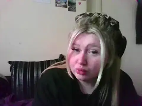 lilah-xo online show from 03-05-25, 12:22