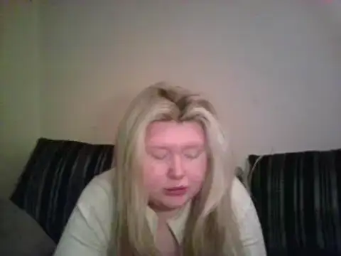 lilah-xo online show from 12-21-24, 05:39