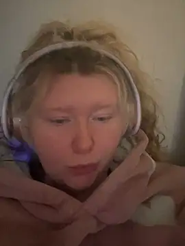 lilah-xo online show from 12-11-24, 02:44