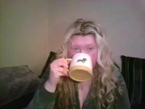 lilah-xo online show from 12-29-24, 09:20