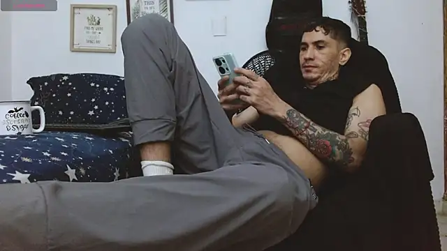 IaDoherty online show from 10-22-25, 03:39