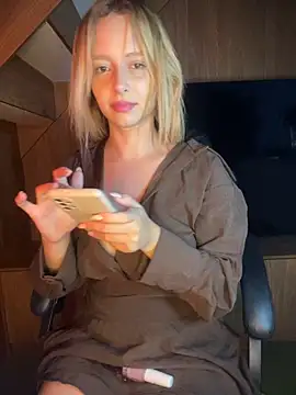Snapshot of Bellahcha chatting on 05-16-26, 01:26 Bellahcha online show from 05-16-26, 01:26