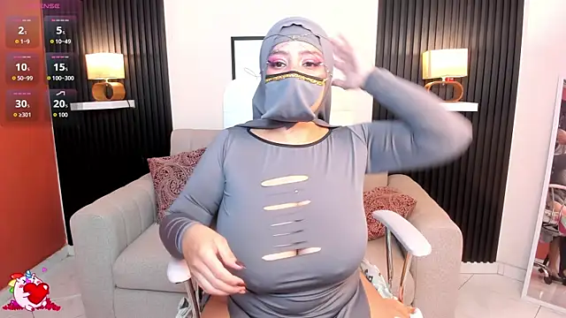 cloe sirena online show from 10-10-25, 02:29