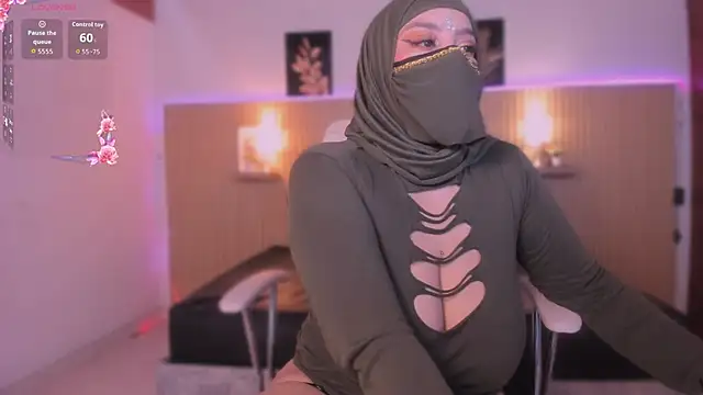 cloe sirena online show from 04-12-26, 01:58