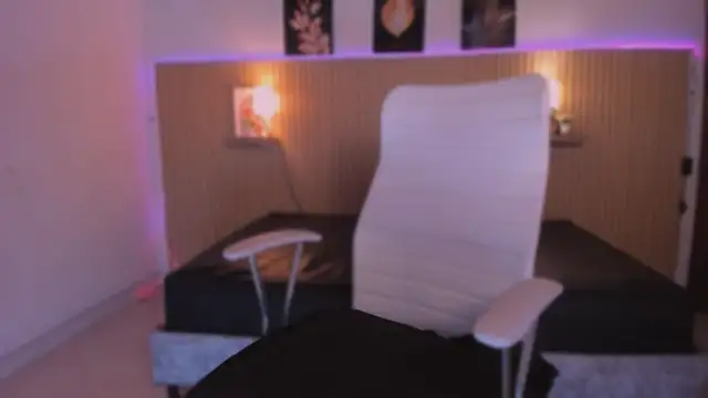 cloe sirena online show from 04-09-26, 02:01