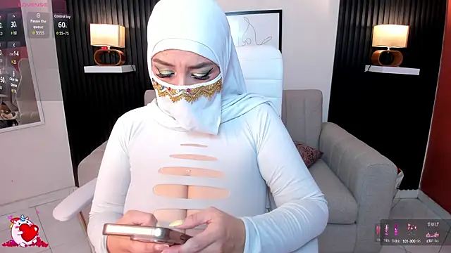 cloe sirena online show from 10-02-25, 01:58