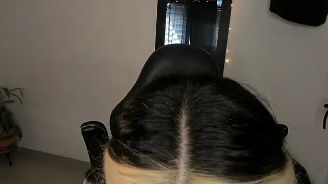 AnnikaMerliahh  online show from 01-07-26, 01:38