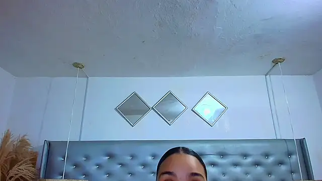 EileenBenzon online show from 12-03-25, 04:50