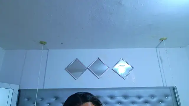 EileenBenzon online show from 04-27-26, 01:42