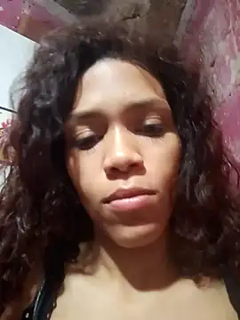 Snapshot of Cositarica_69 chatting on 12-18-24, 09:25 Cositarica 69 online show from 12-18-24, 09:25