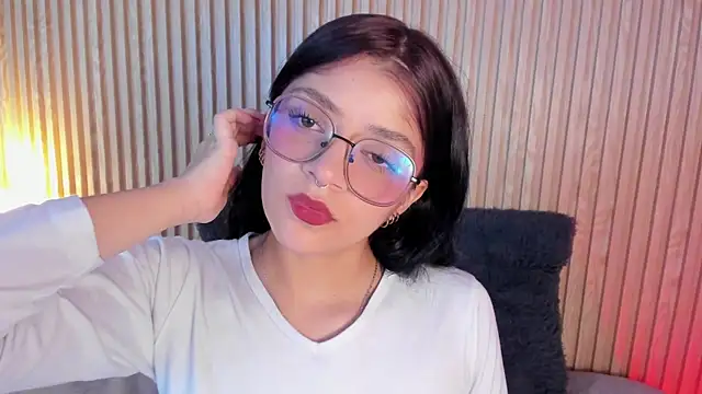 lana dol online show from 10-18-25, 02:19