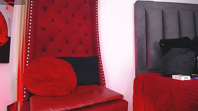 Snapshot of BiancaAntonelli chatting on 04-27-26, 01:42 BiancaAntonelli online show from 04-27-26, 01:42