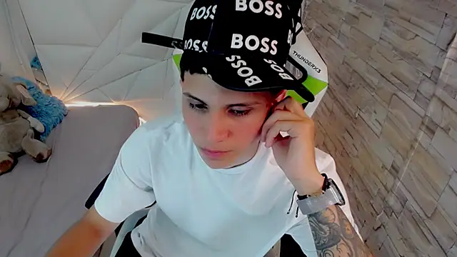 Brayan lopezz online show from 03-17-25, 06:53