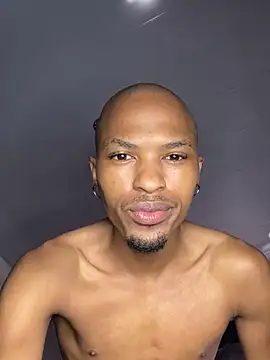 Snapshot of BlueIceCube chatting on 02-23-25, 06:17 BlueIceCube online show from 02-23-25, 06:17