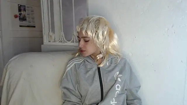 skinny sweet2411 online show from 11-12-25, 03:16