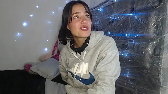 skinny sweet2411 online show from 12-21-25, 11:38