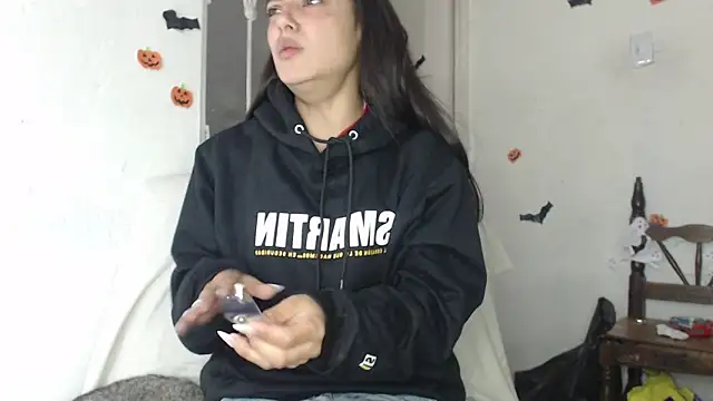 skinny sweet2411 online show from 11-06-25, 12:03