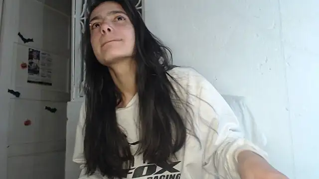 skinny sweet2411 online show from 11-10-25, 01:43