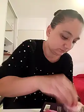 Nell-X online show from 05-03-26, 11:37