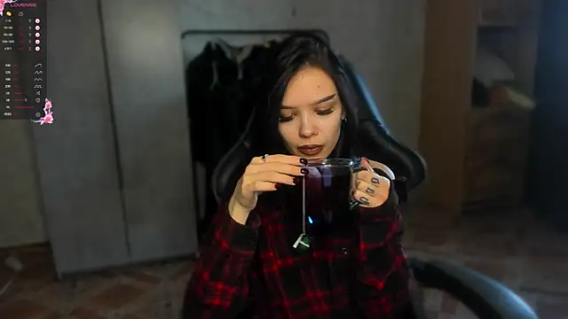 SweetyDeviliya online show from 03-31-26, 04:03