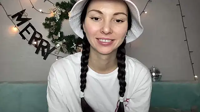 MonicaYour online show from 12-19-24, 11:14