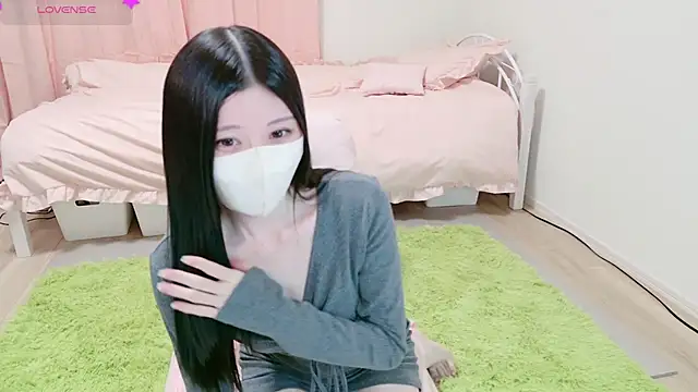 Snapshot of MARIAo0 chatting on 12-12-24, 01:06 MARIAo0 online show from 12-12-24, 01:06